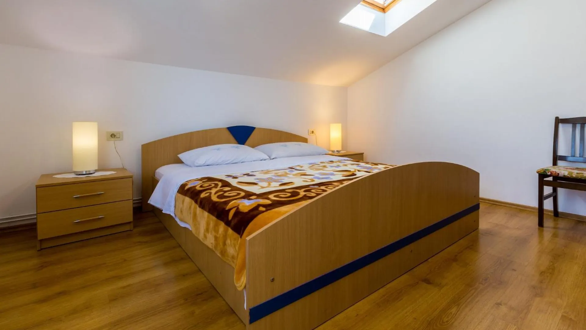 Ahel Apartment Jadranovo